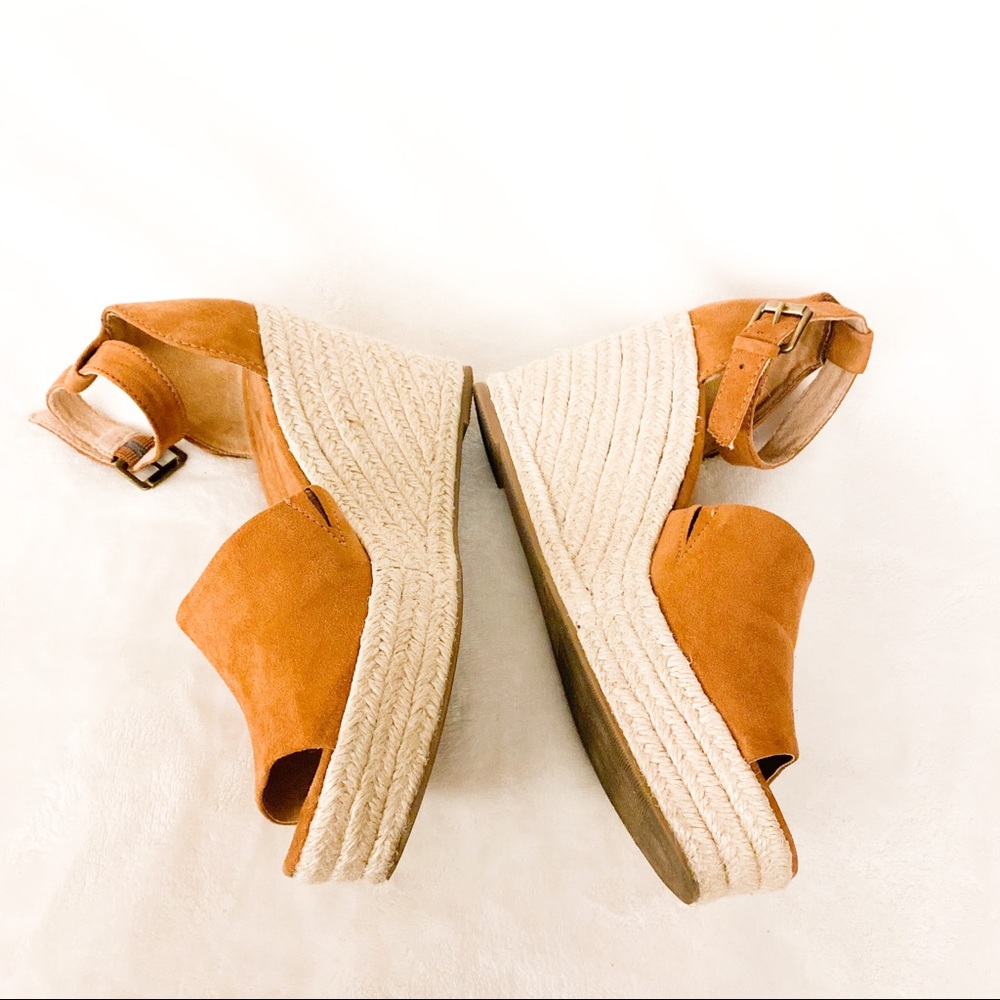 Universal Threads Espadrille Wedge Sandal Size 7.5
